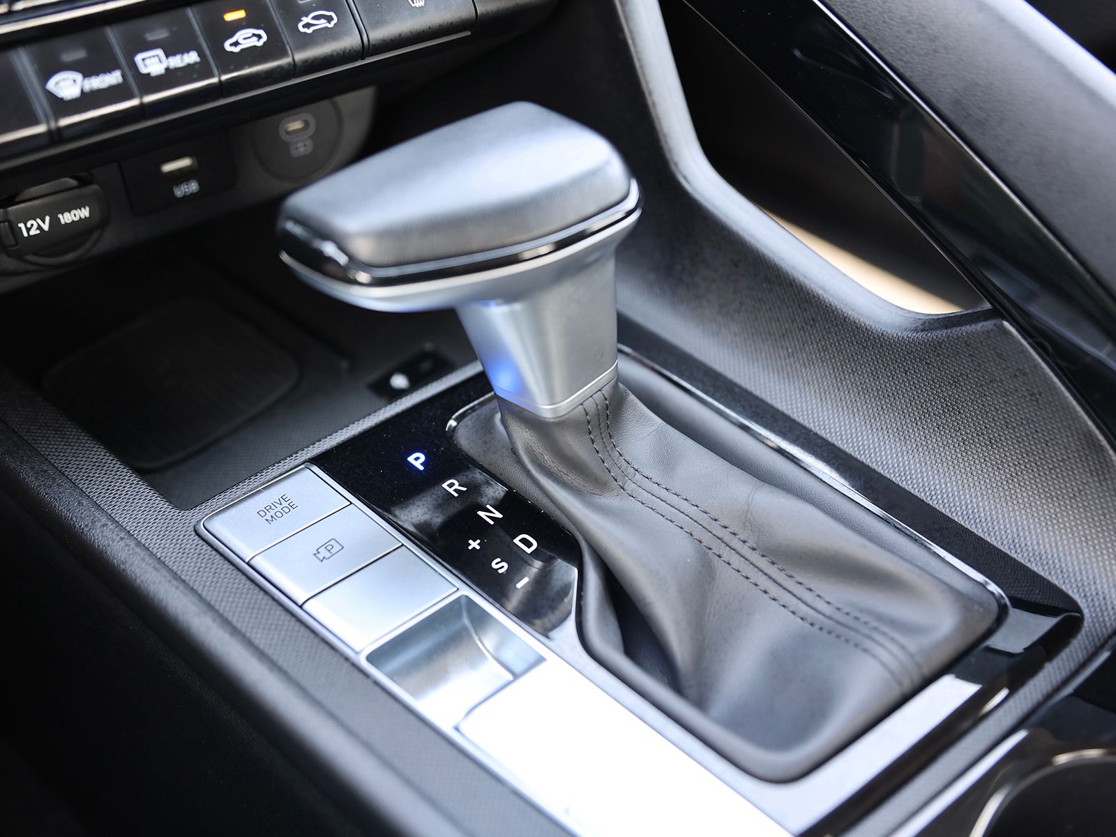 2025 Hyundai Elantra SEL - Photo 29