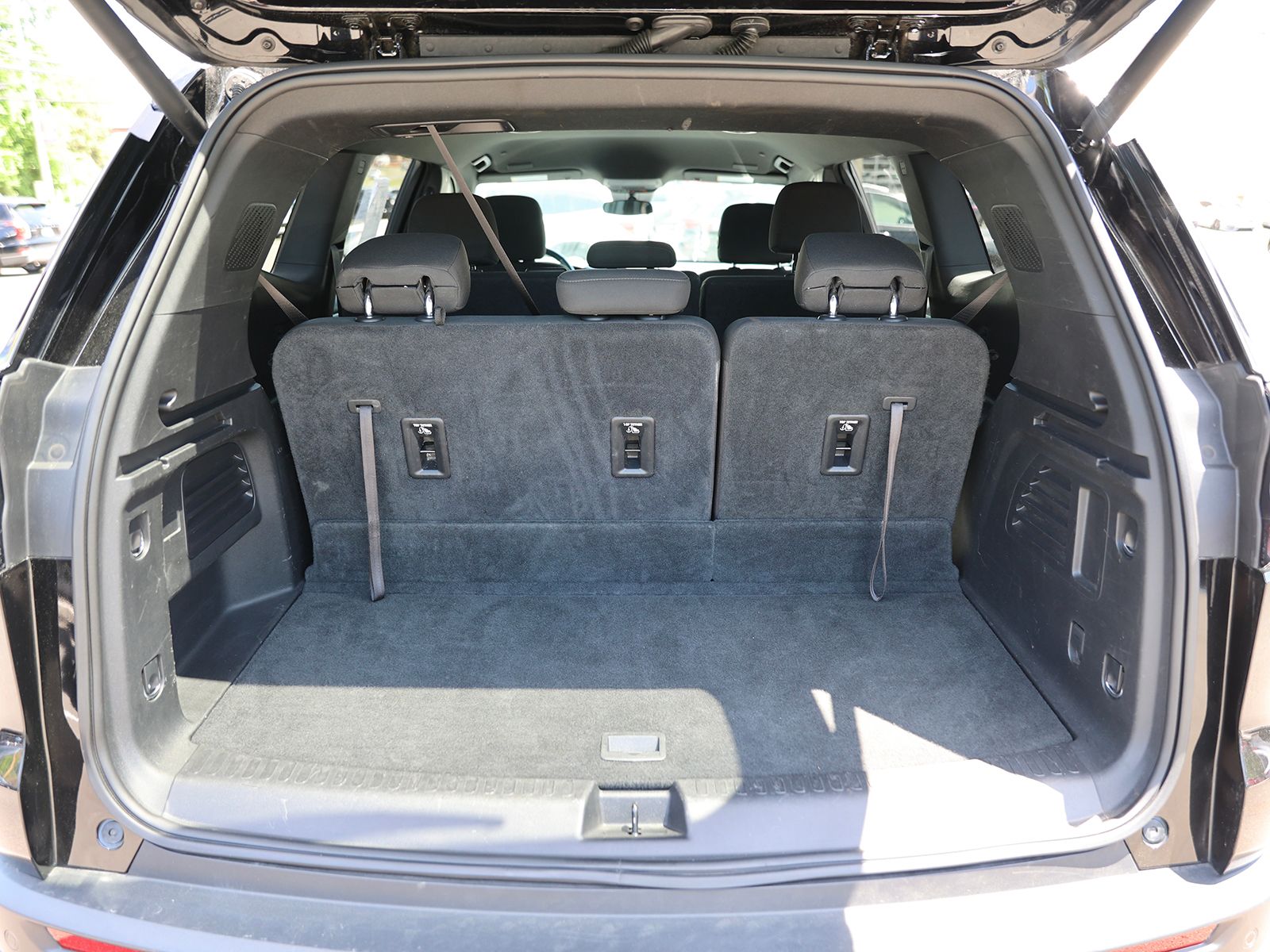 2025 GMC Acadia Elevation - Photo 13