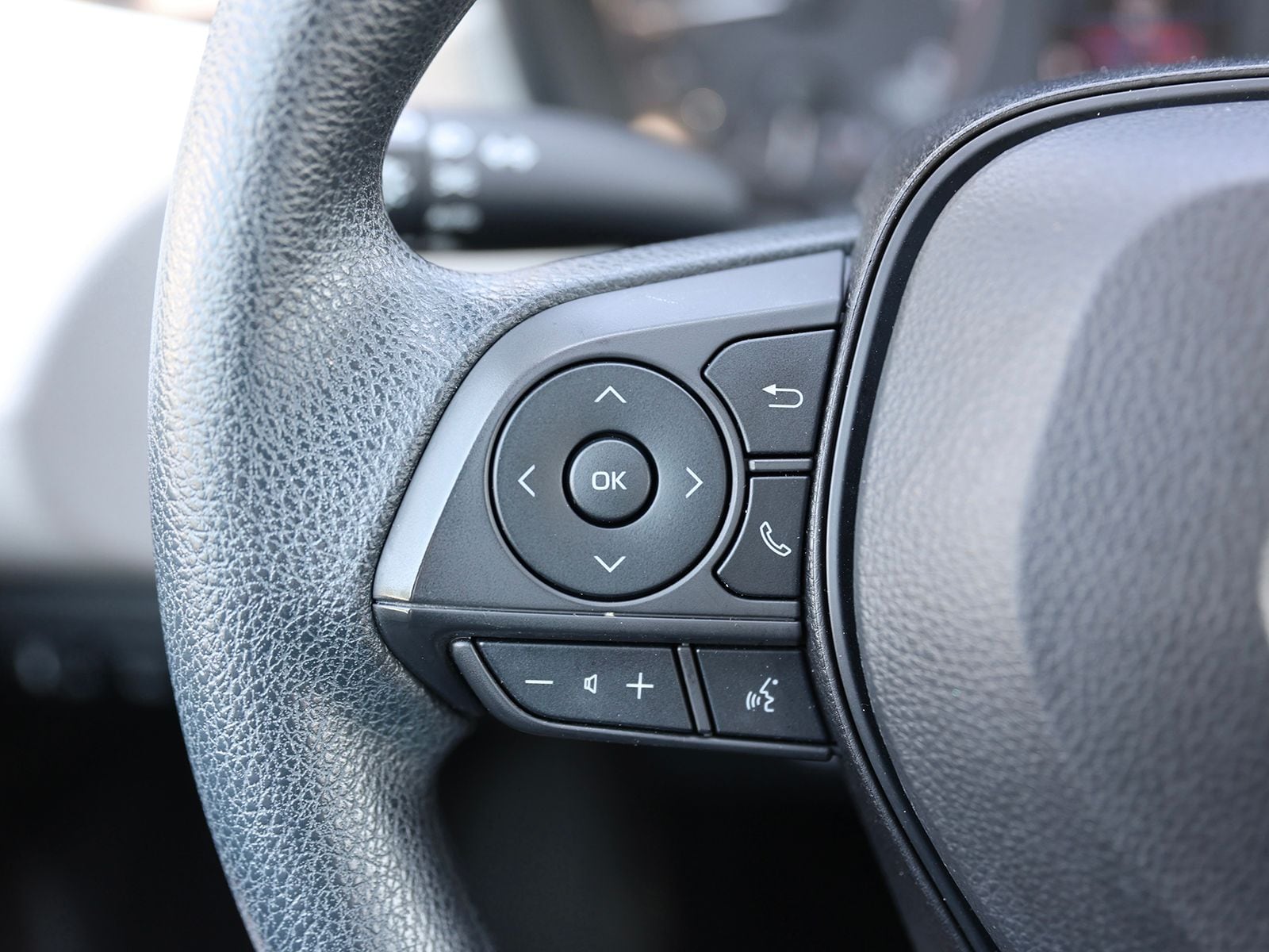 2023 Toyota Corolla LE - Photo 36