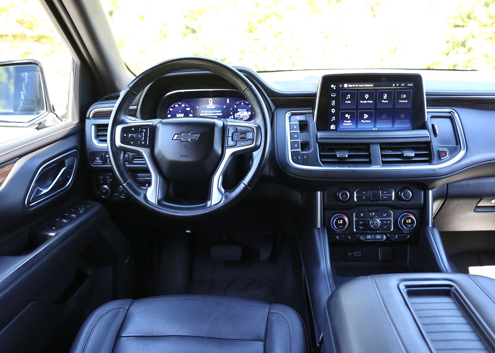 2023 Chevrolet Suburban Z71 - Photo 18