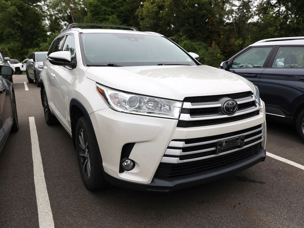 Used 2018 Toyota Highlander XLE V6 SUV