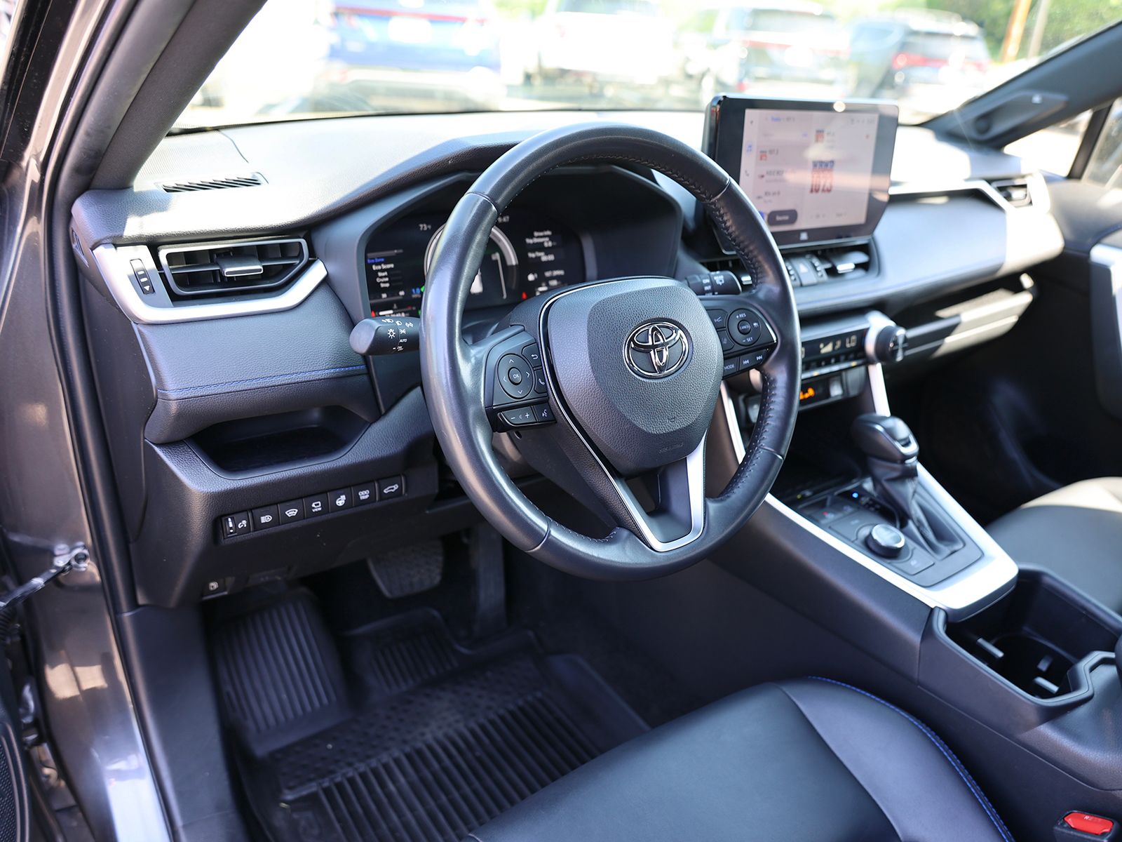 2023 Toyota RAV4 XSE - Photo 19