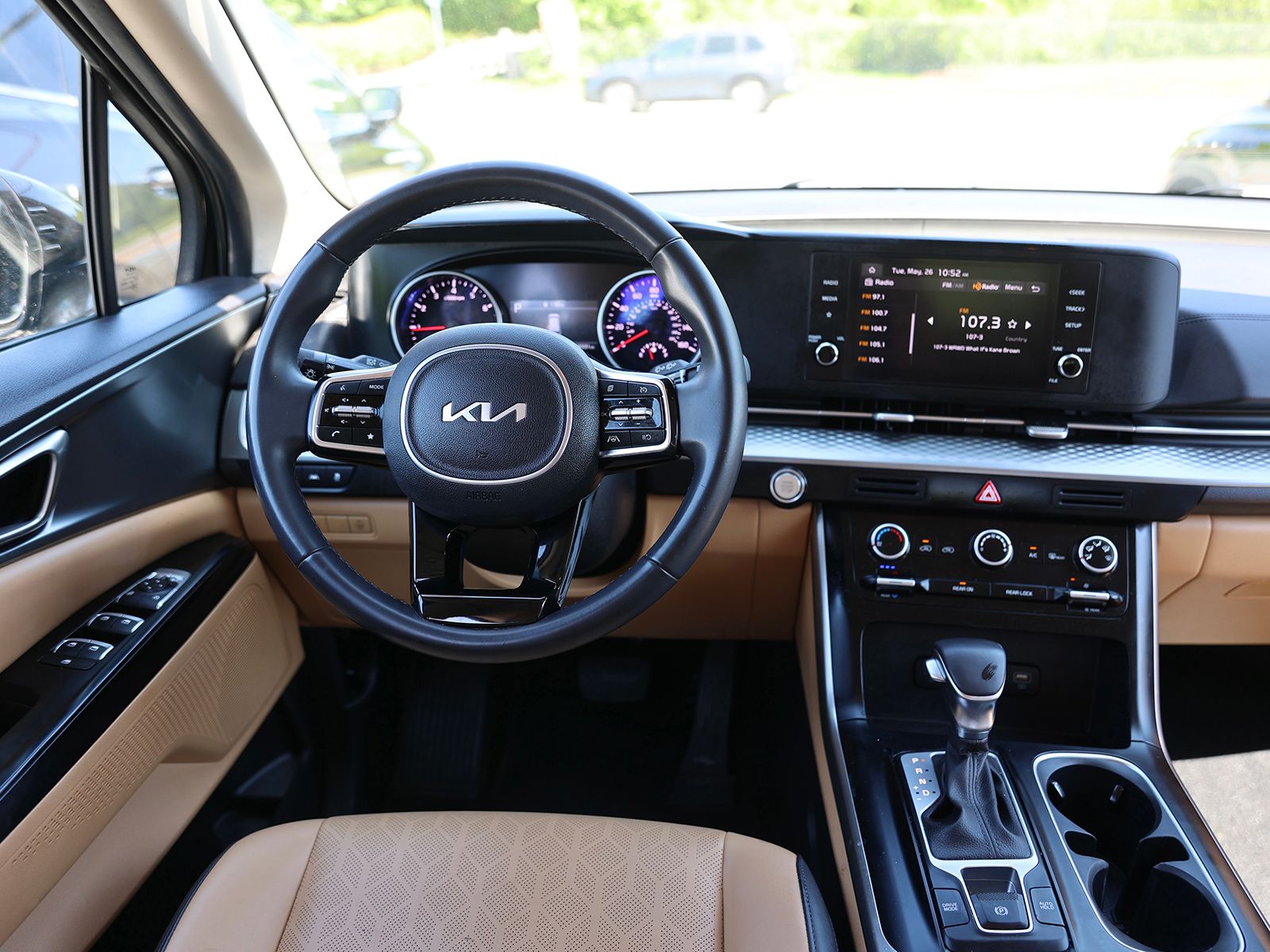 2024 Kia Carnival LX Seat Pkg - Photo 14