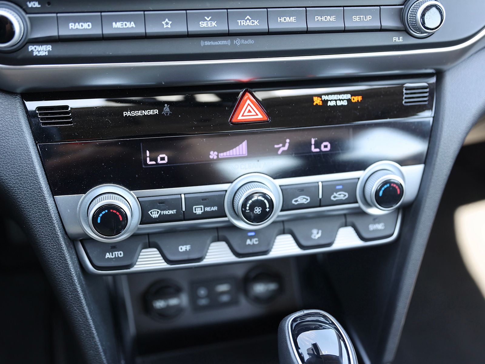 2020 Hyundai Elantra Value Edition - Photo 22