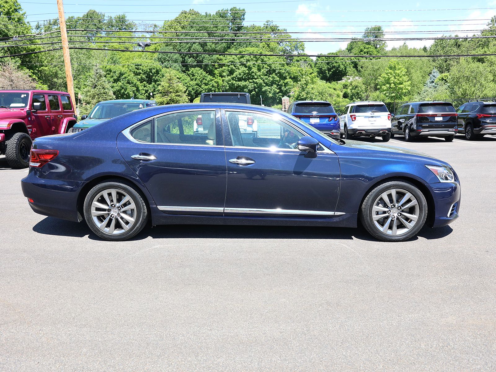 2013 Lexus LS Base - Photo 8