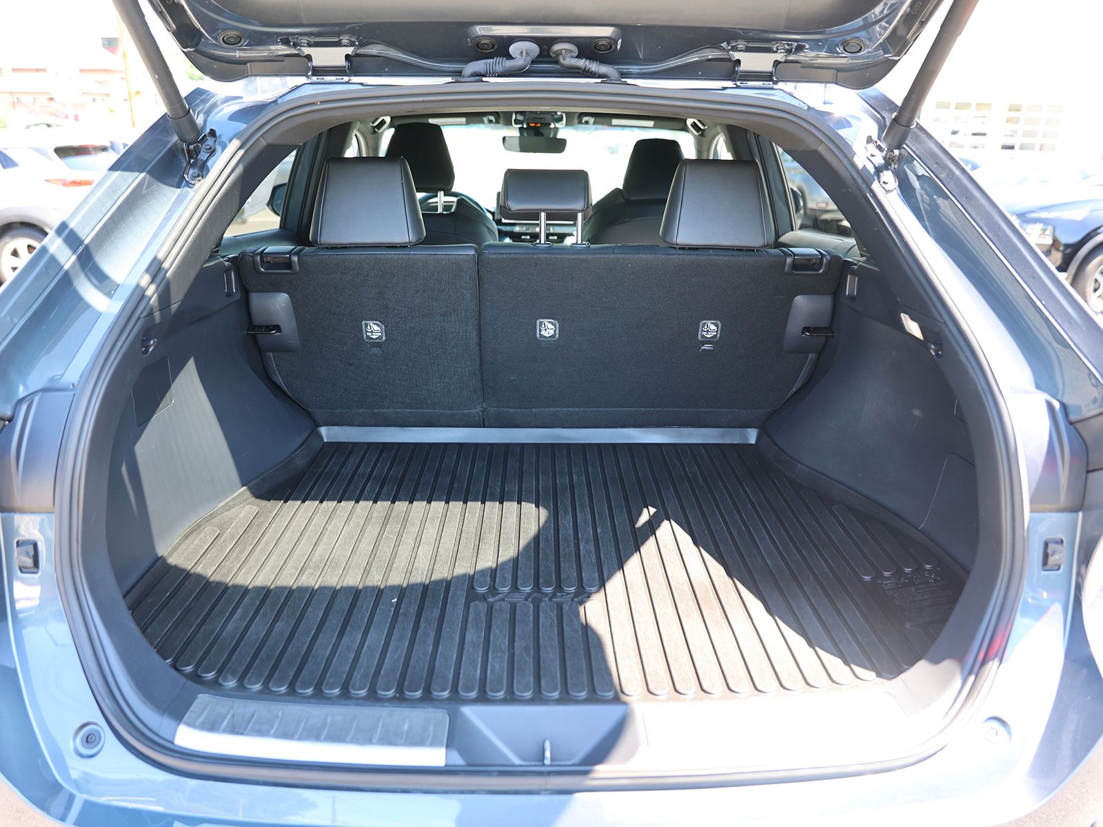 2024 Toyota Venza XLE - Photo 13