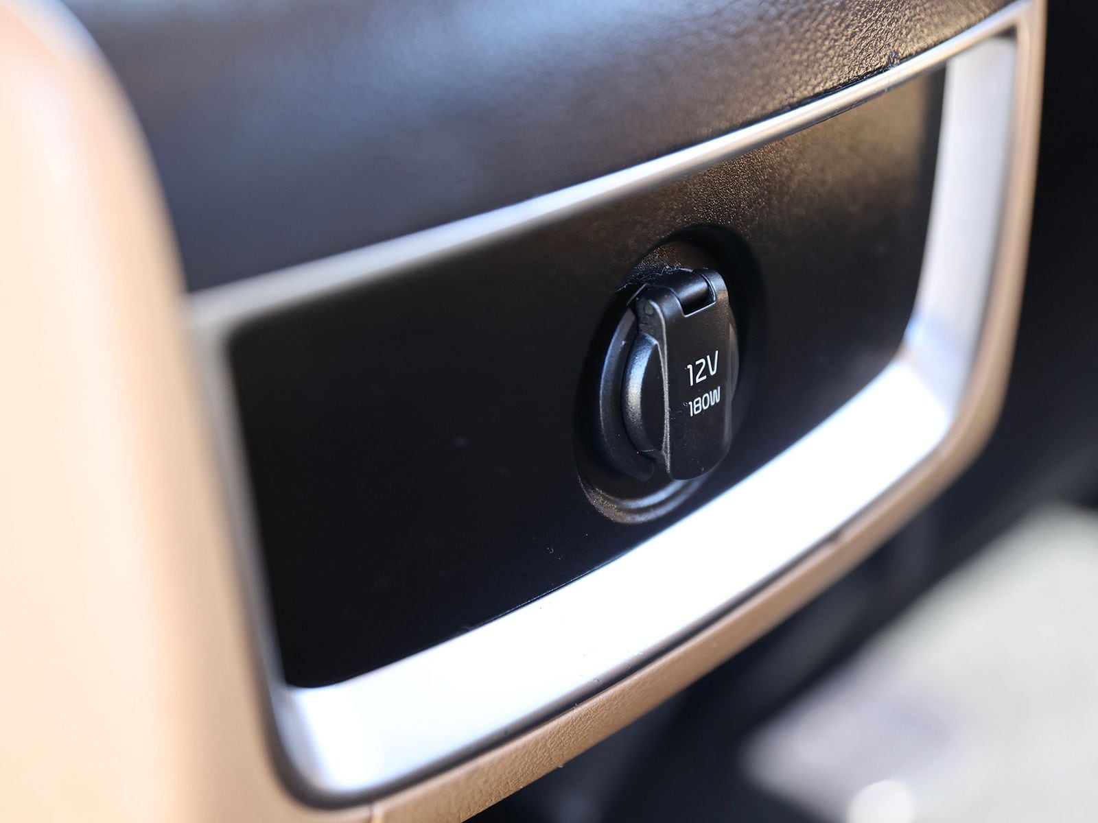 2024 Kia Carnival LX Seat Pkg - Photo 22