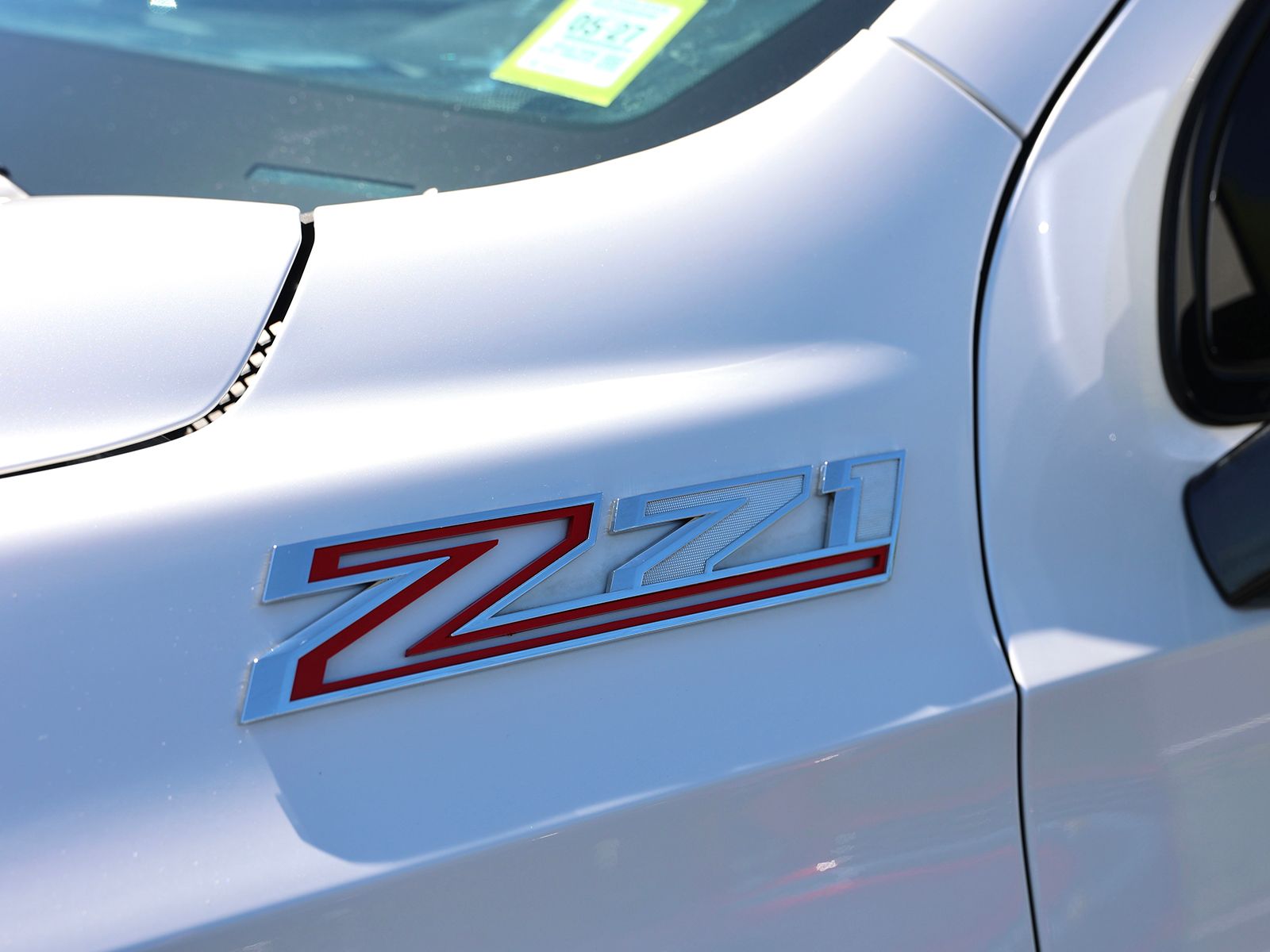 2023 Chevrolet Suburban Z71 - Photo 11