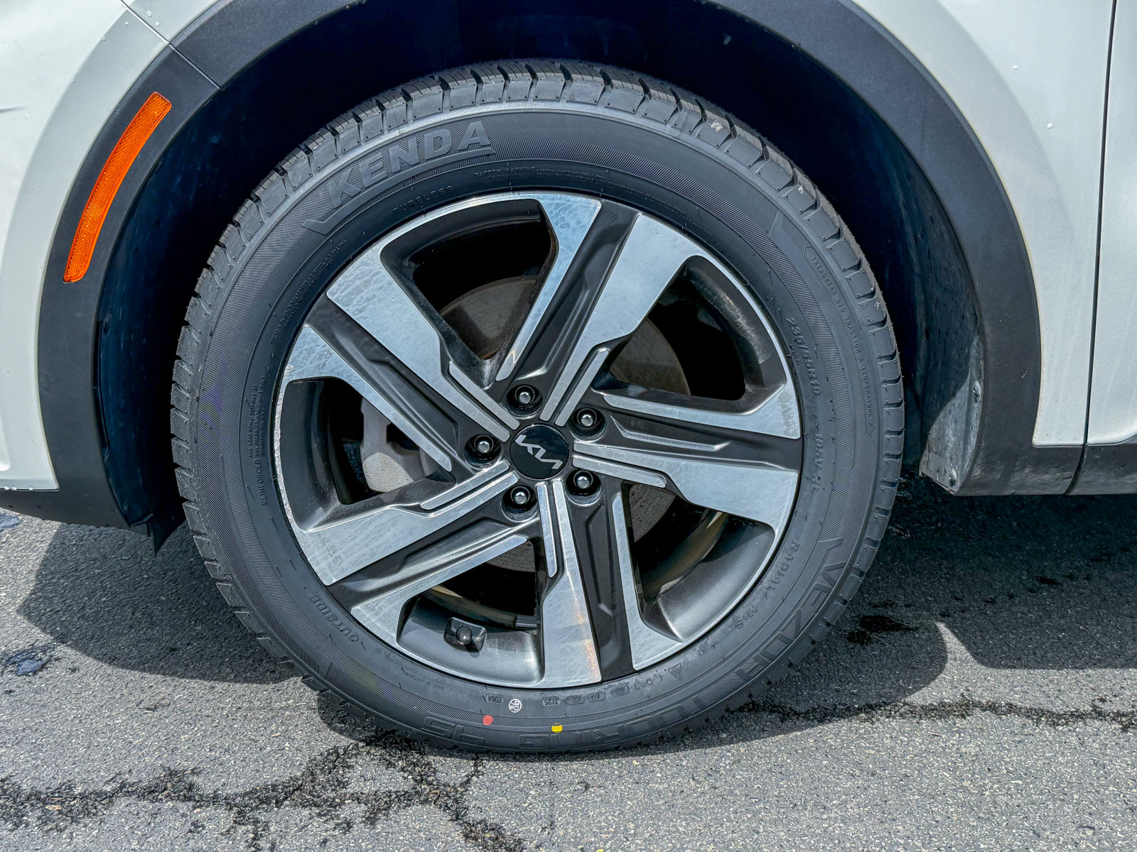 2023 Kia Sorento EX Hybrid - Photo 11
