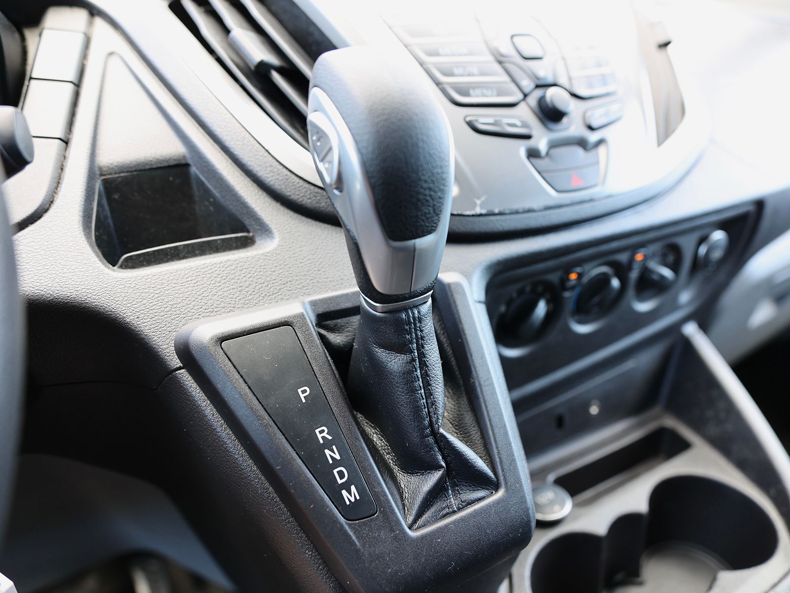 2016 Ford Transit XLT - Photo 27