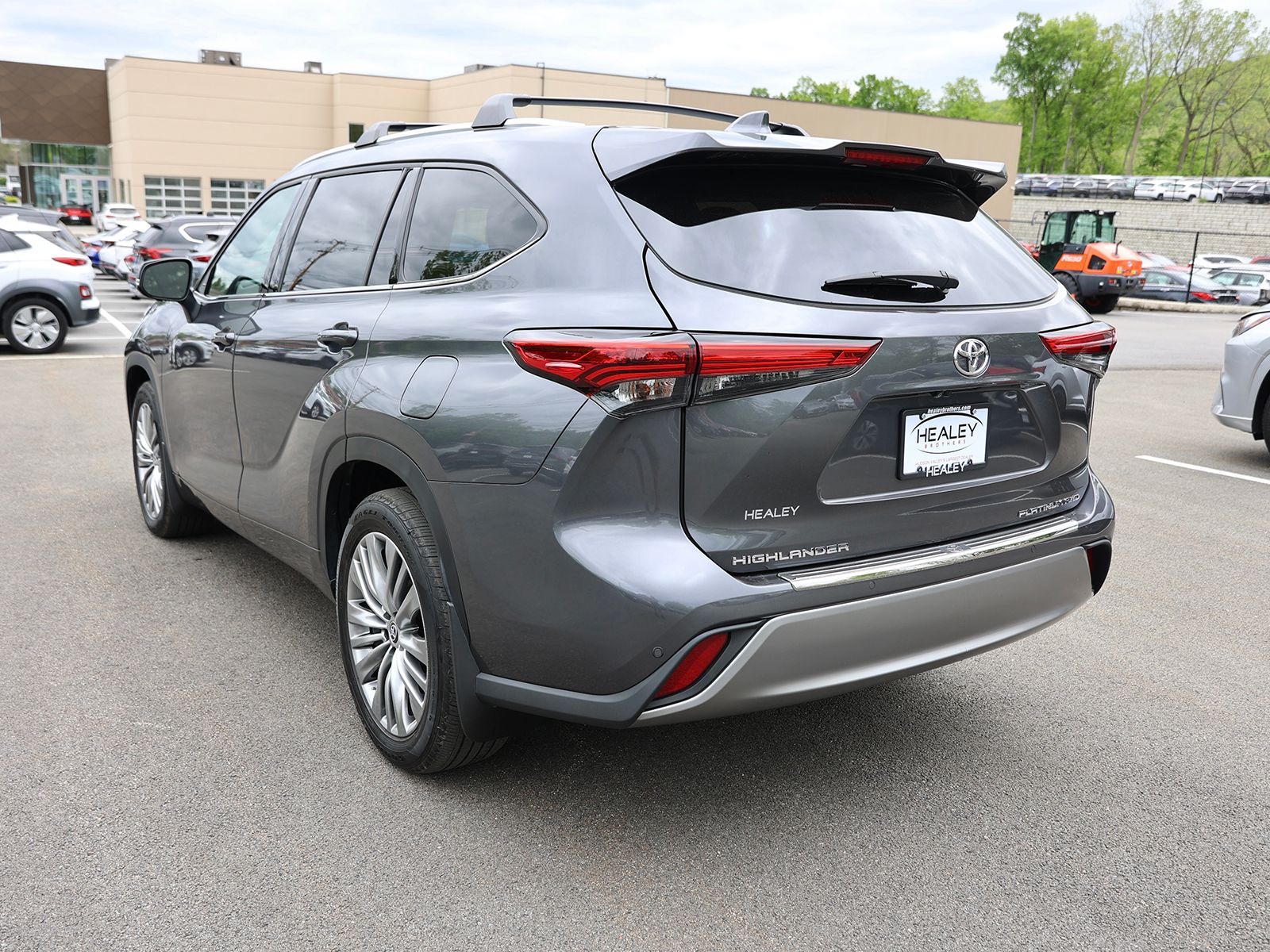 2023 Toyota Highlander Platinum - Photo 5