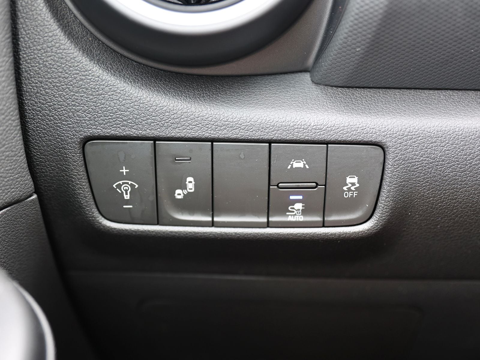 2021 Hyundai Kona EV Limited - Photo 33