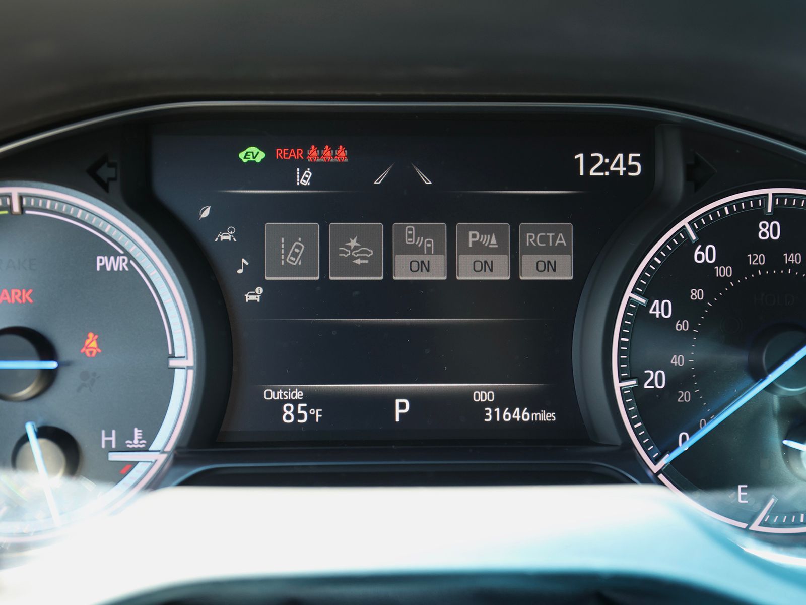 2024 Toyota Venza XLE - Photo 39