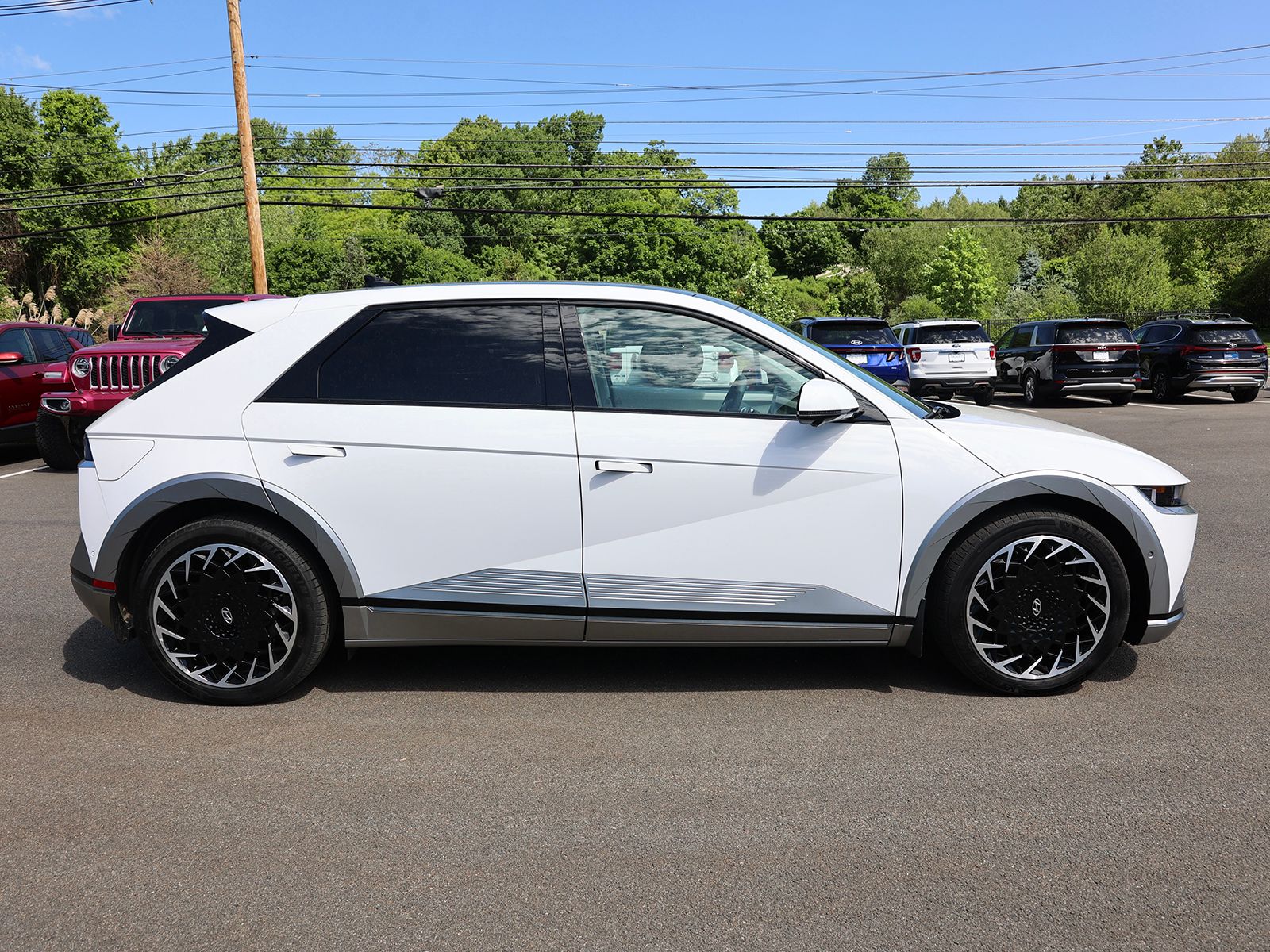 2023 Hyundai IONIQ 5 Limited - Photo 8