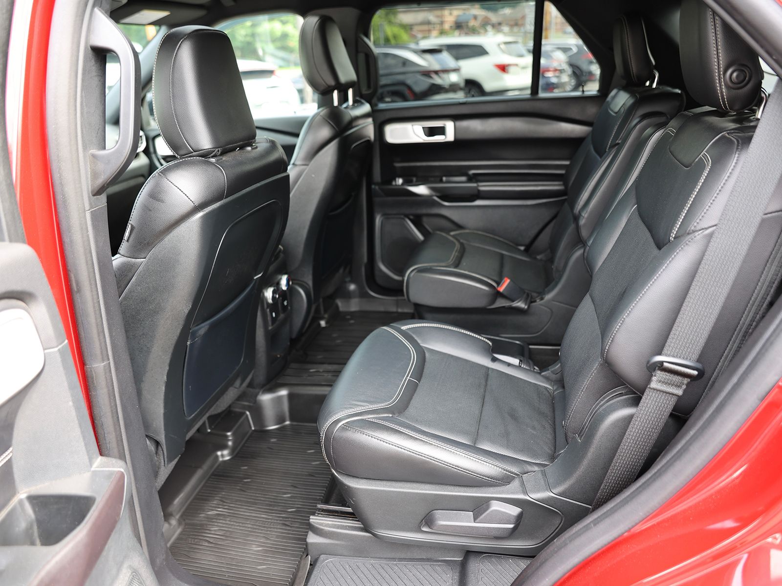 2020 Ford Explorer ST - Photo 23