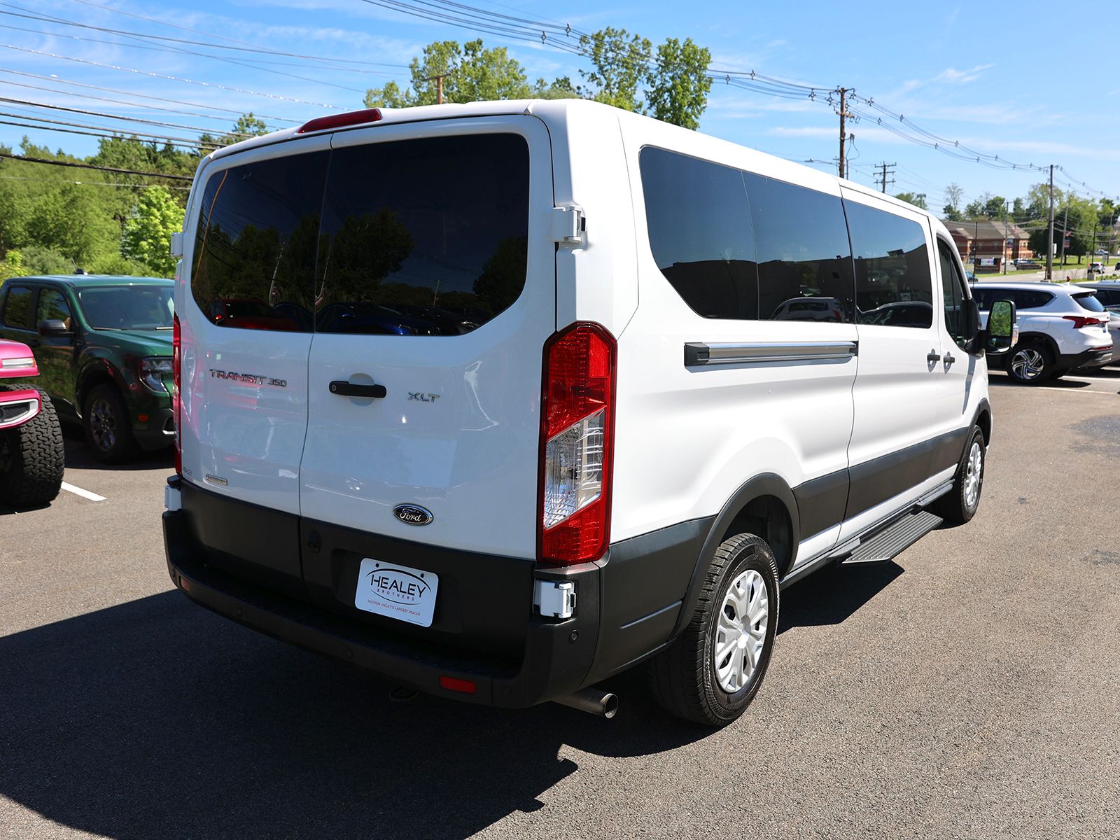 2025 Ford Transit Passenger Van XLT - Photo 7
