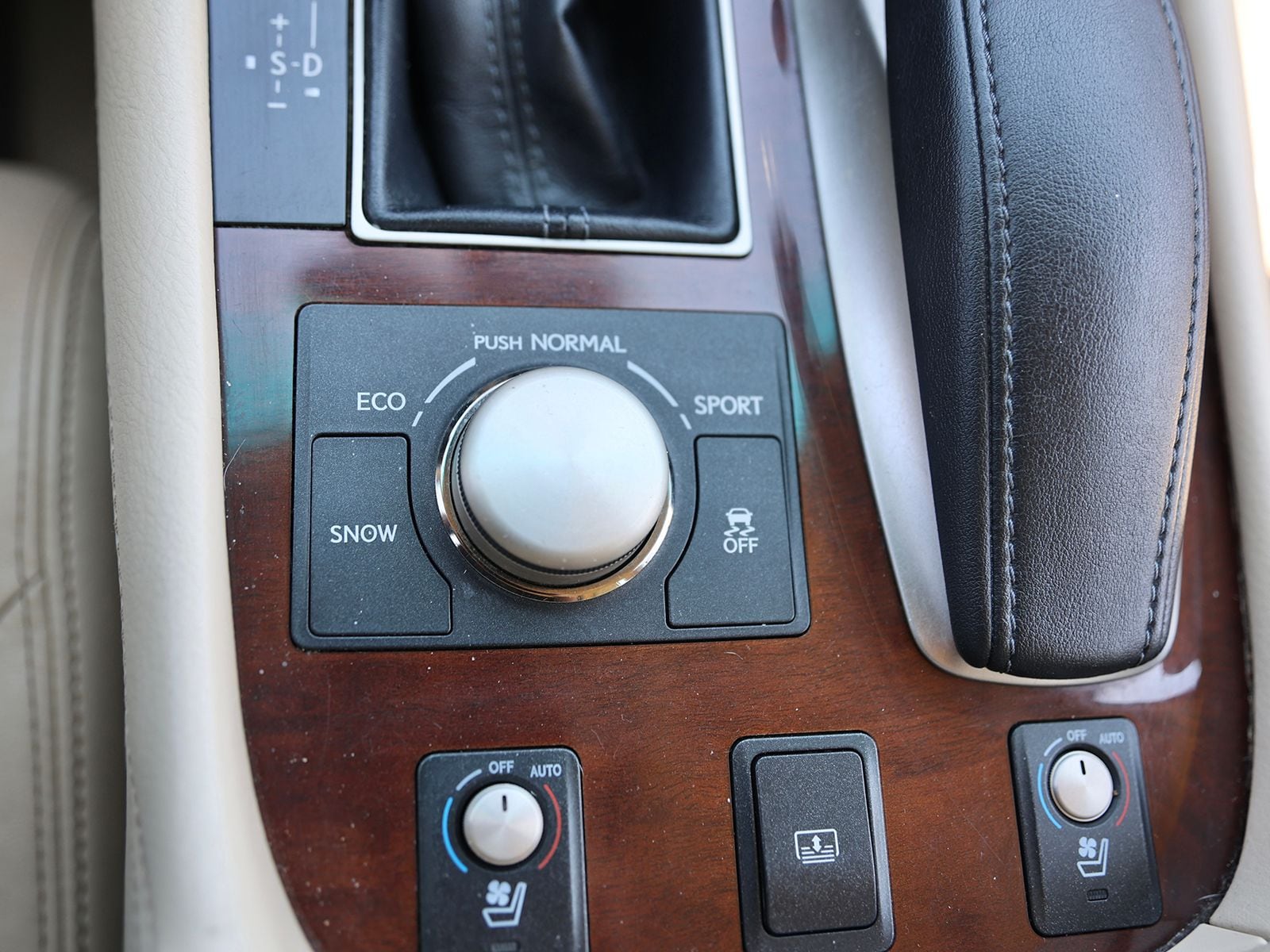2013 Lexus LS Base - Photo 32