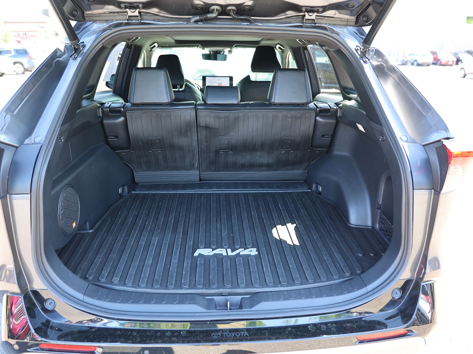 2023 Toyota RAV4 XSE - Photo 14
