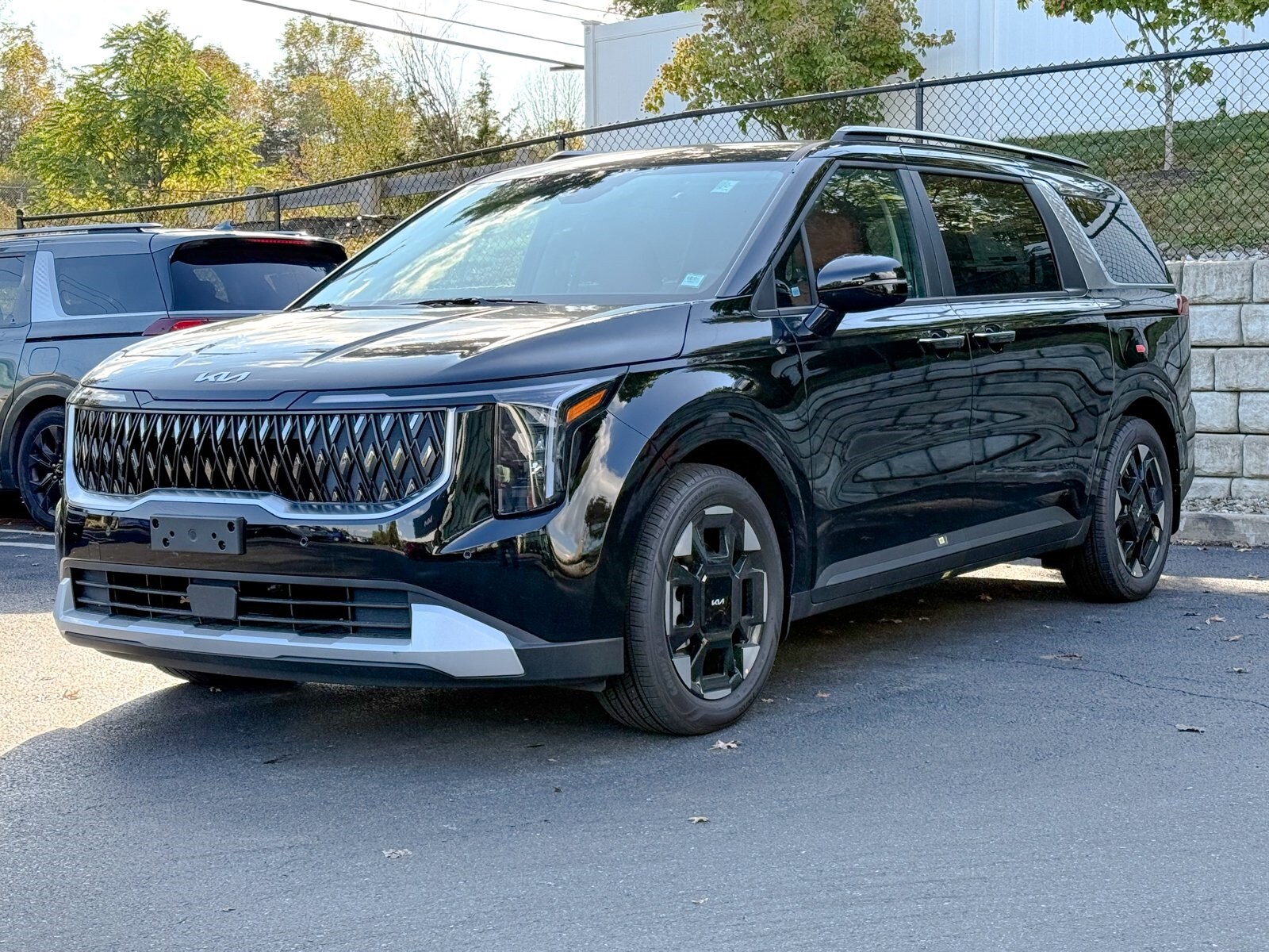 2026 Kia Carnival EX photo 3