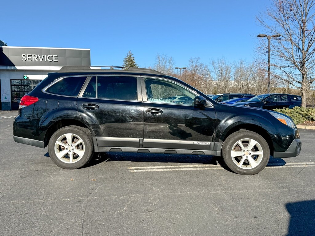 Used 2014 Subaru Outback 2.5i Premium (CVT) SUV