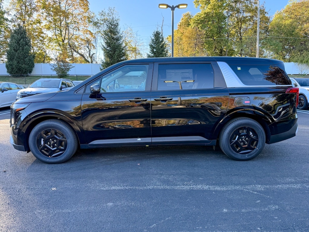 New 2026 Kia Carnival LXS Van Passenger Van