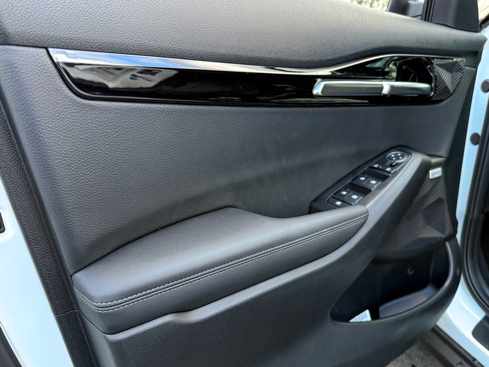 2026 Kia Seltos SX - Photo 13