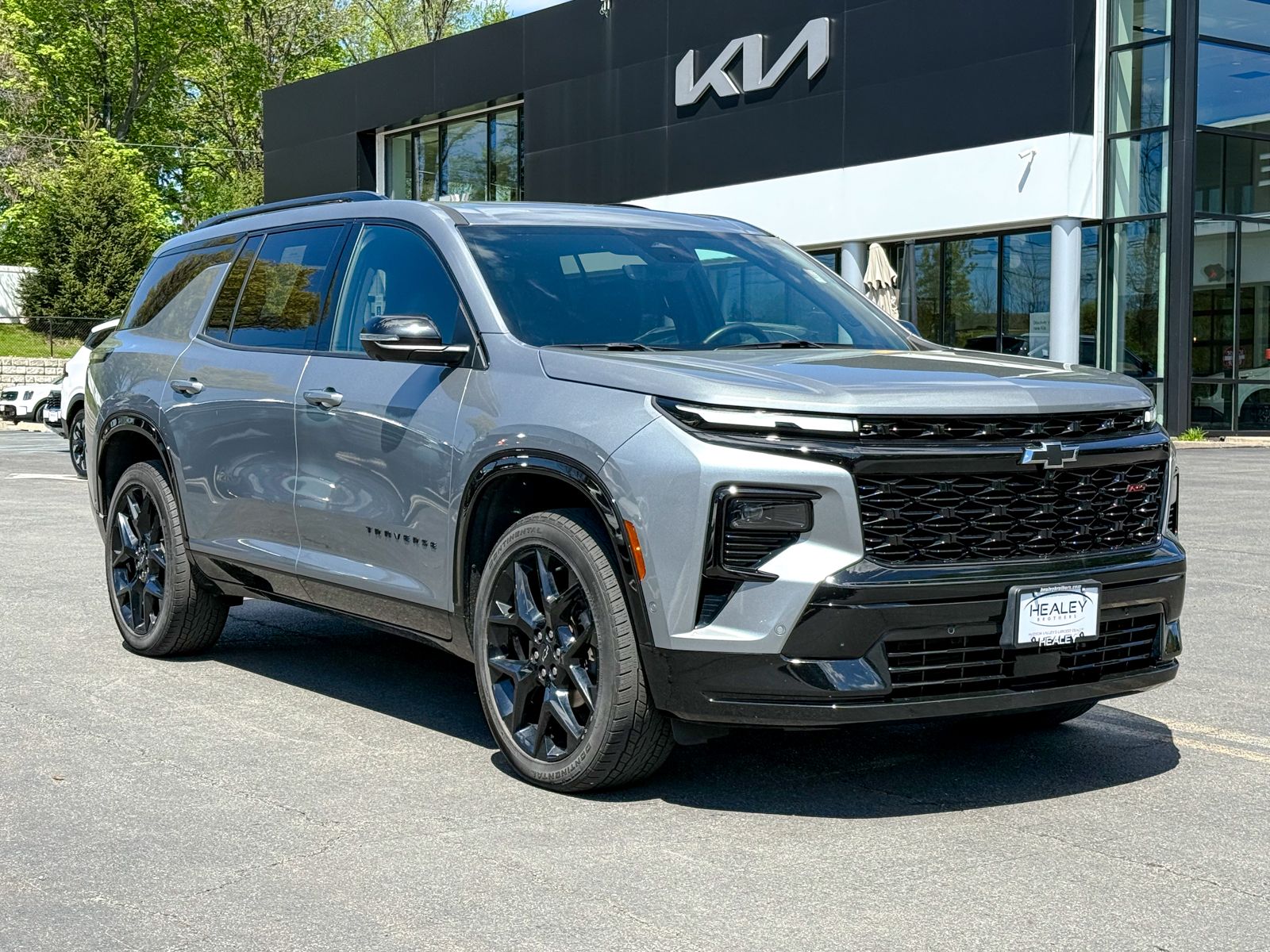 2024 Chevrolet Traverse FWD RS's photo
