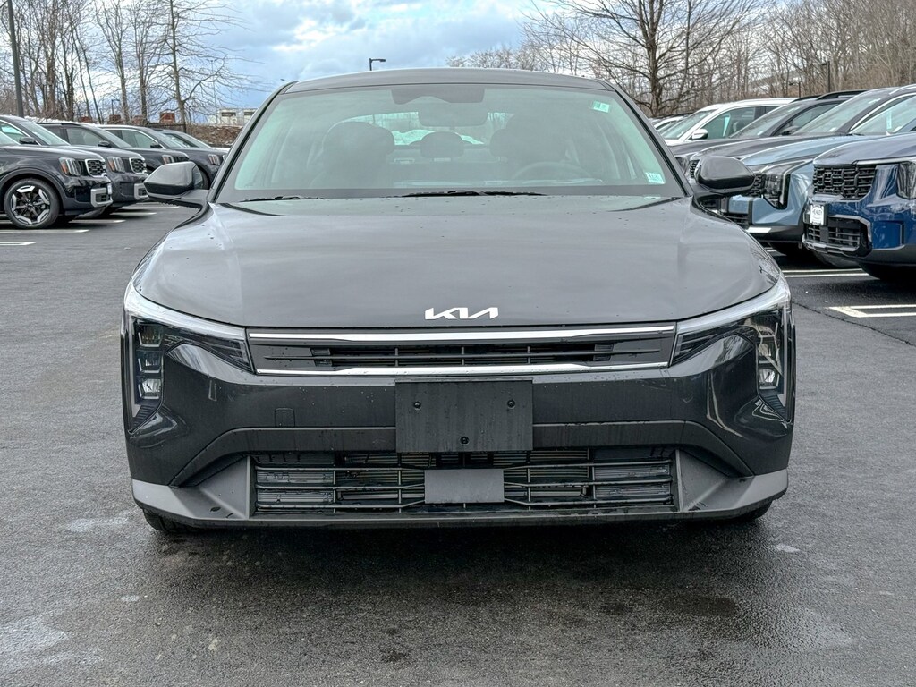 New 2025 Kia K4 LXS Sedan