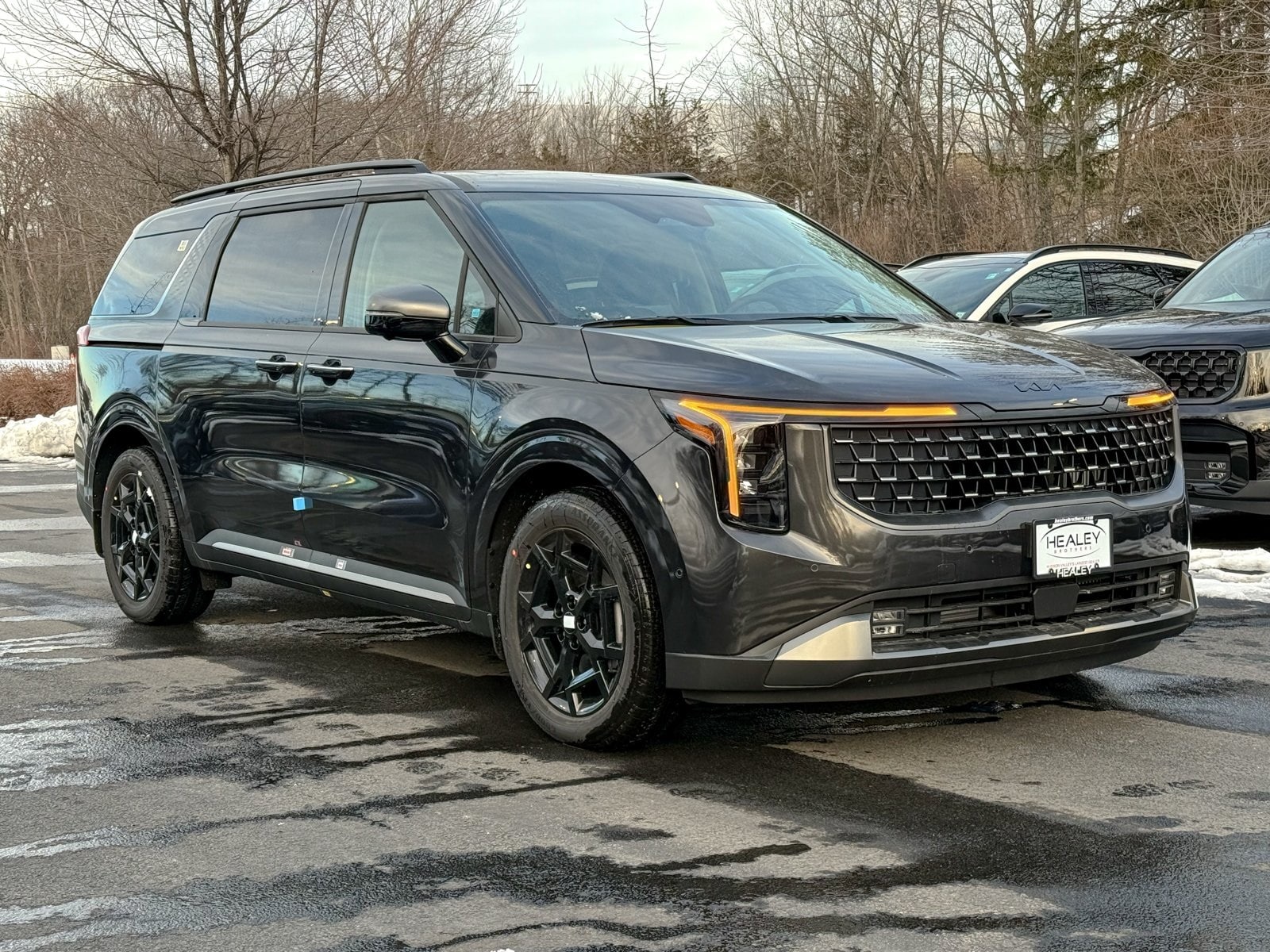 2026 Kia Carnival SX's photo