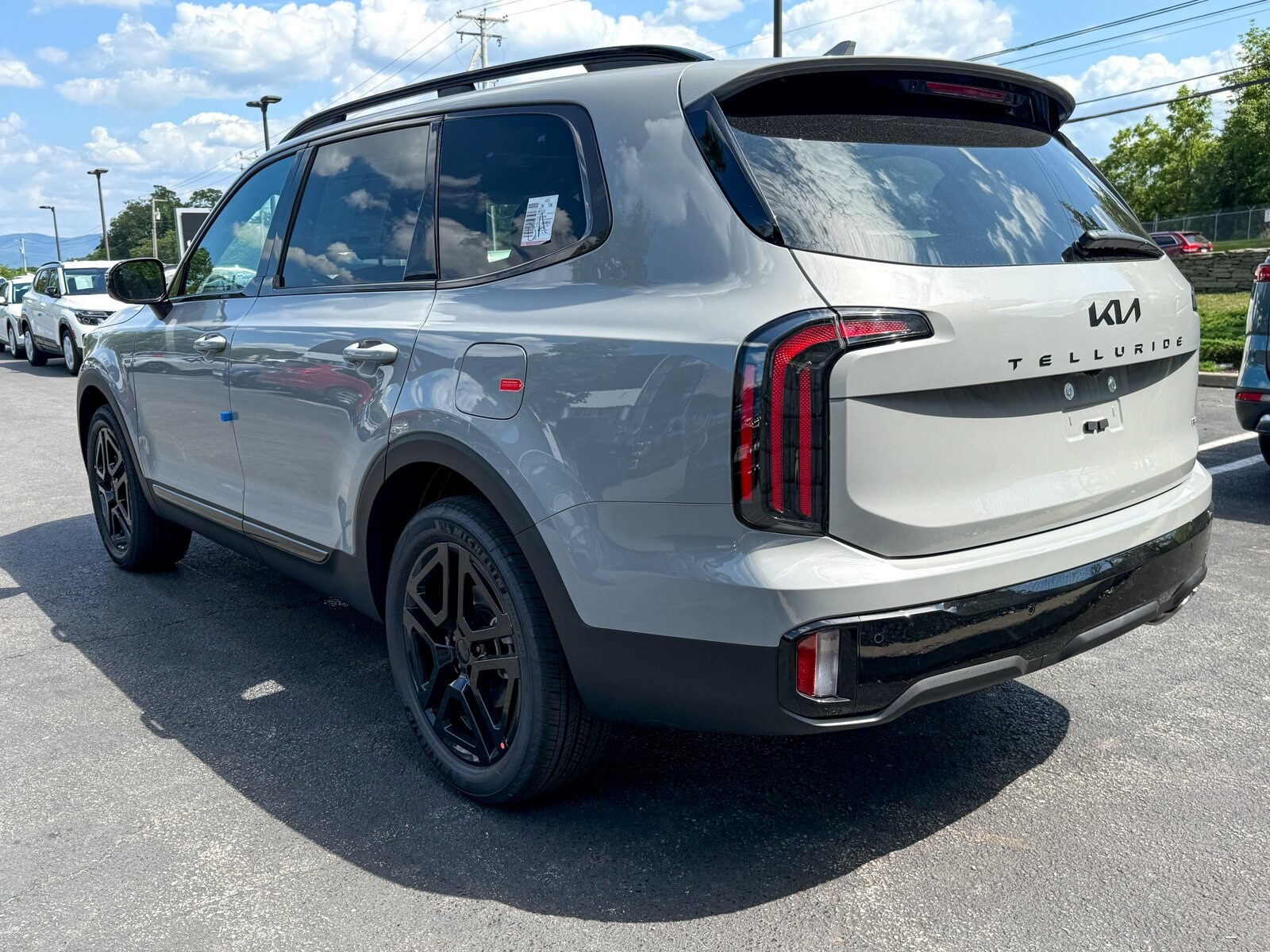 2025 Kia Telluride X-Line photo 2