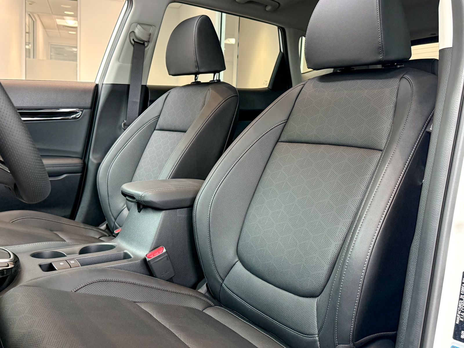 2026 Kia Seltos SX - Photo 12