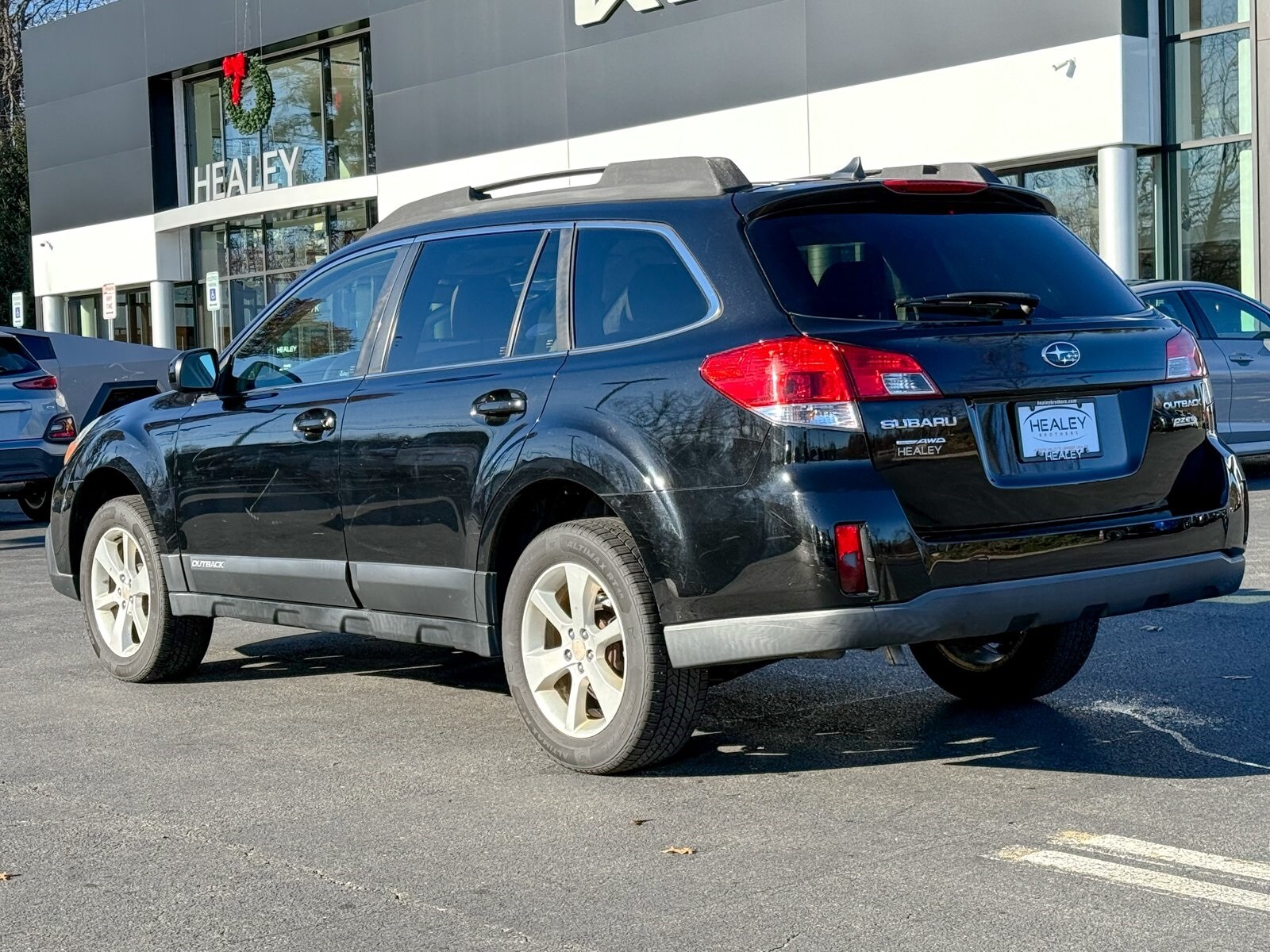 2014 Subaru Outback 2.5i Premium photo 3