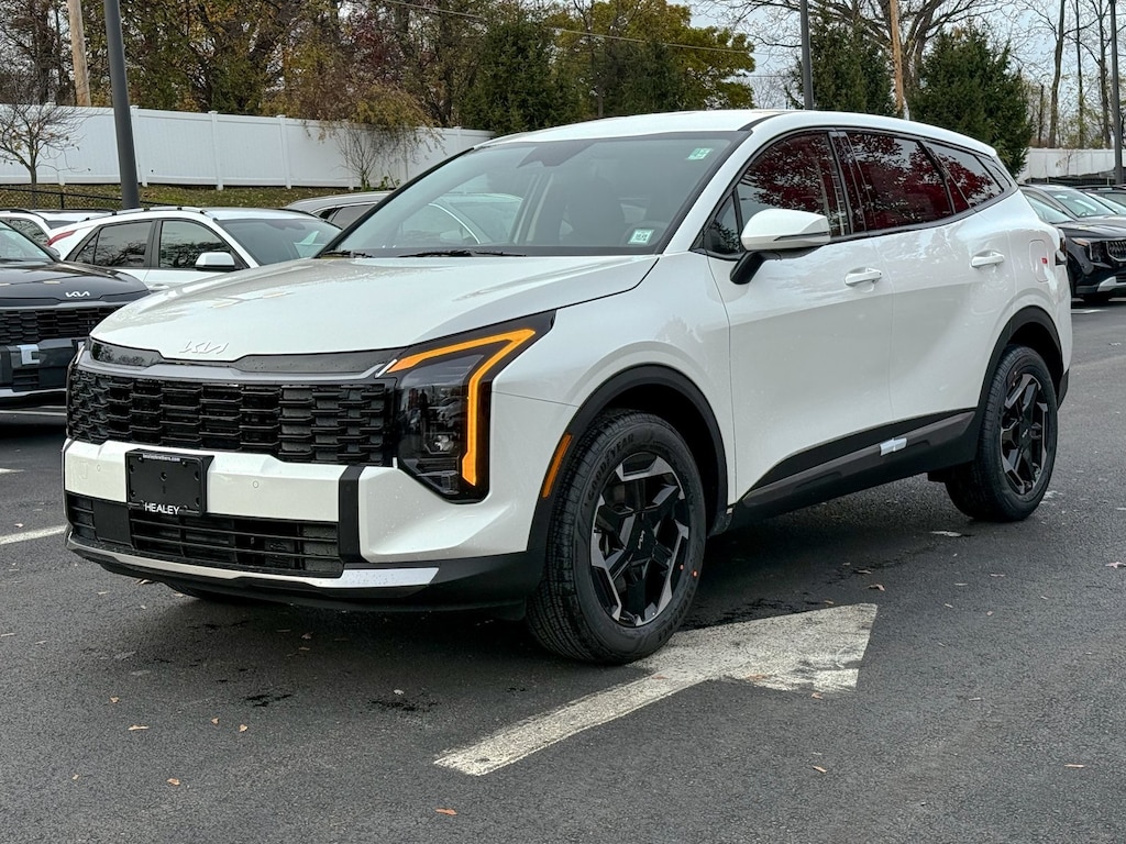 New 2026 Kia Sportage Hybrid S SUV