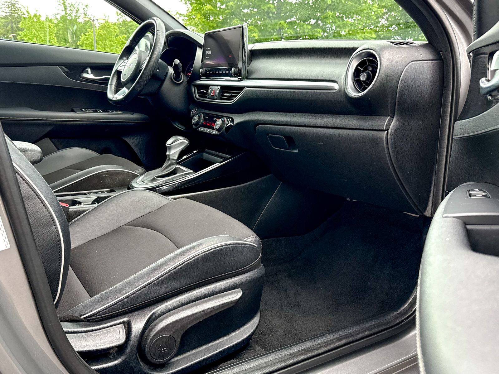 2023 Kia Forte GT-Line - Photo 14