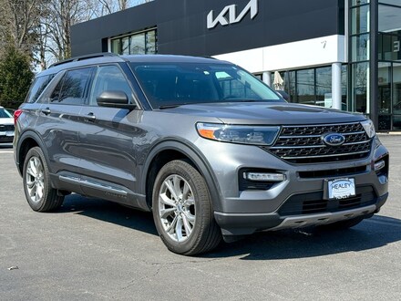 2023 Ford Explorer XLT SUV