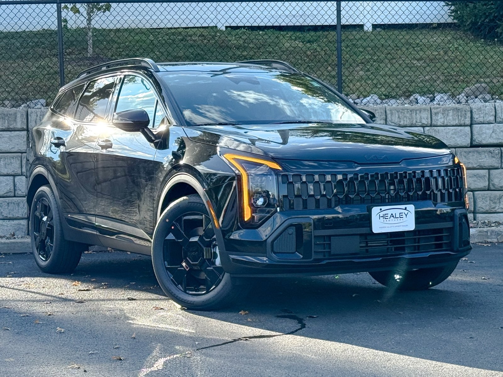 2026 Kia Sportage X-Line Hybrid's photo