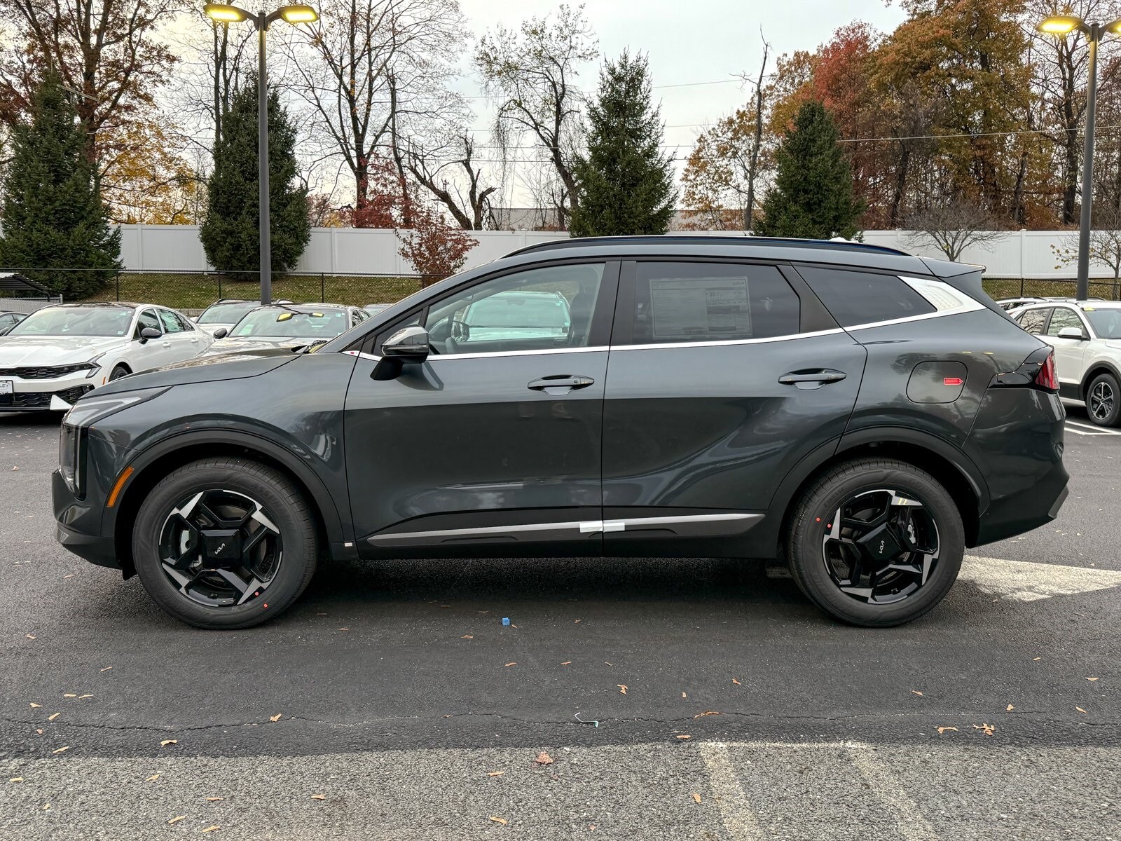 2026 Kia Sportage Hybrid EX photo 3