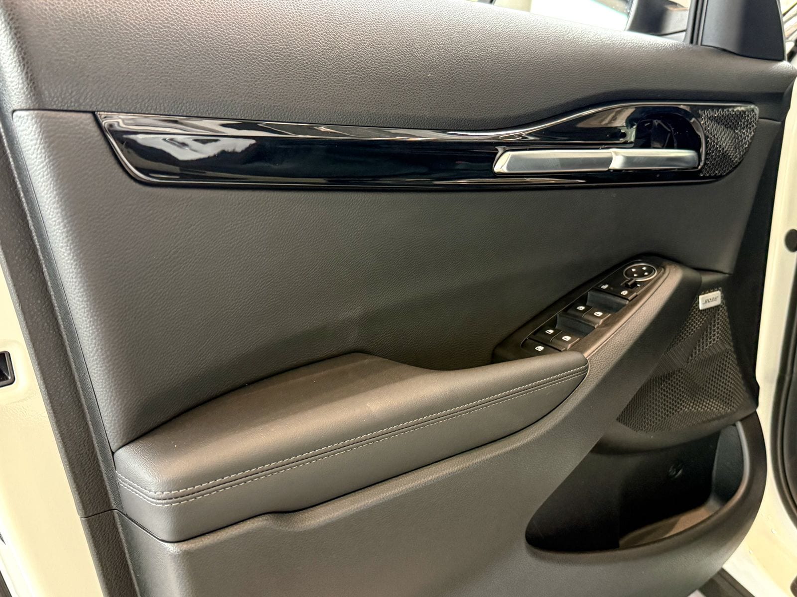 2026 Kia Seltos SX - Photo 13