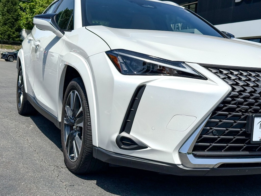 Used 2025 Lexus UX 300h Premium SUV
