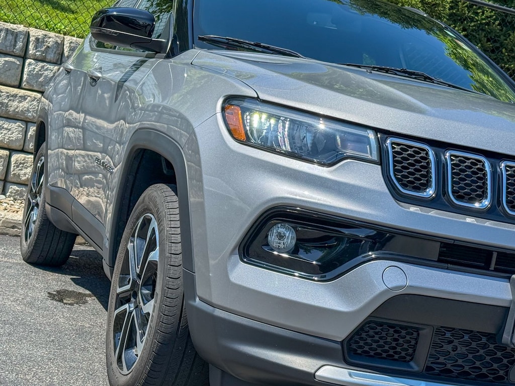 Used 2023 Jeep Compass Limited SUV