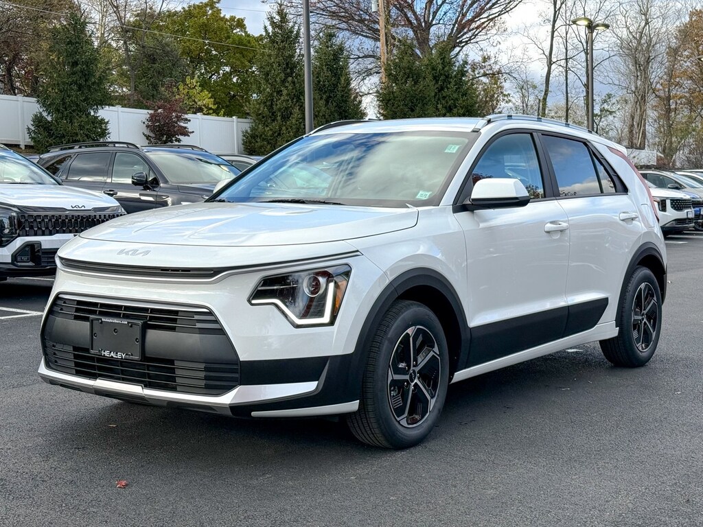 New 2026 Kia Niro LX FWD SUV