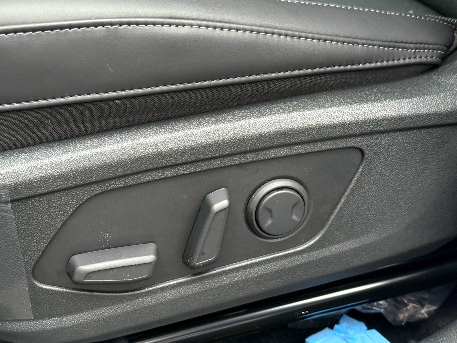 2026 Kia Sorento EX Hybrid - Photo 16