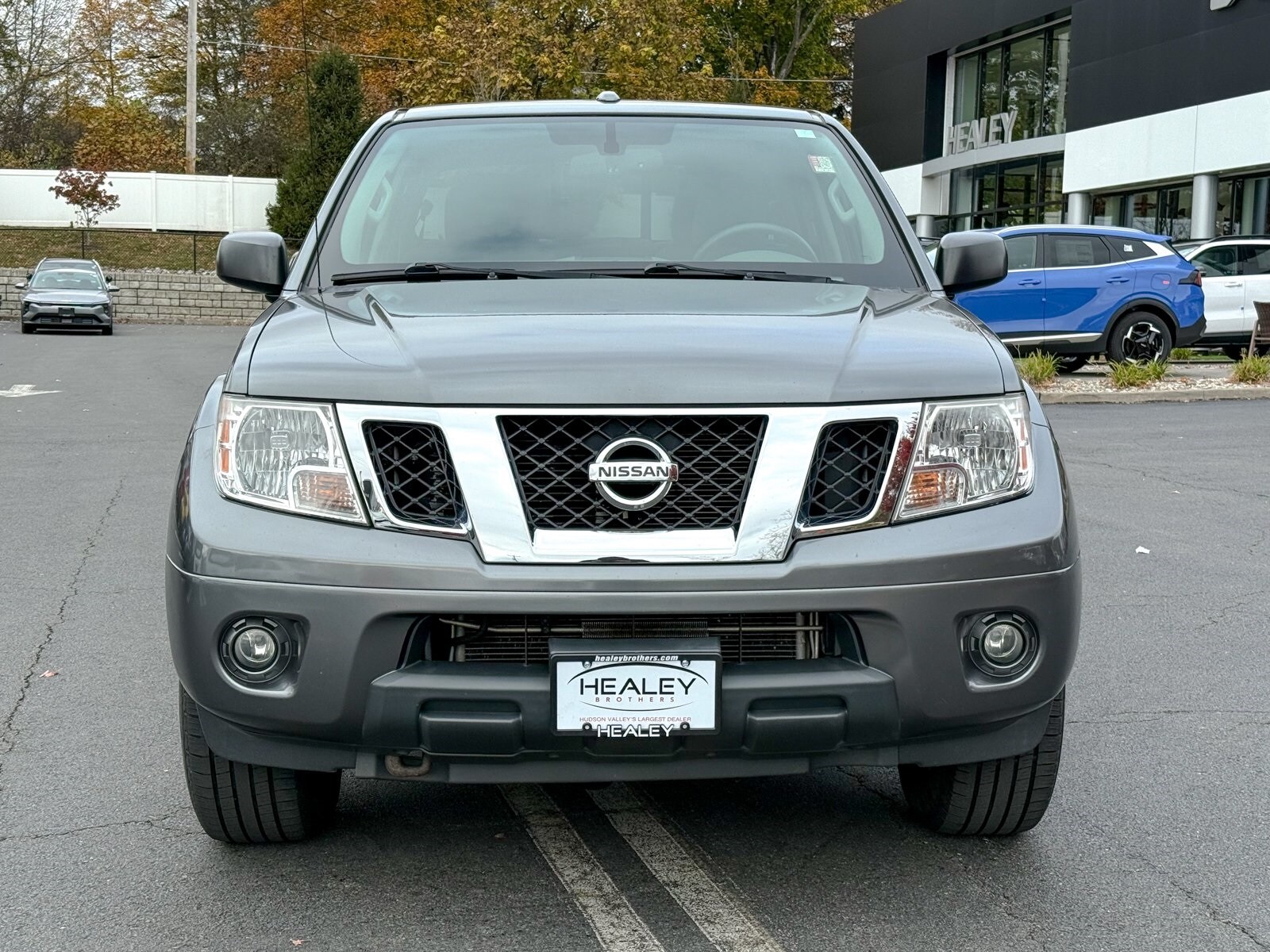 2016 Nissan Frontier SV photo 2