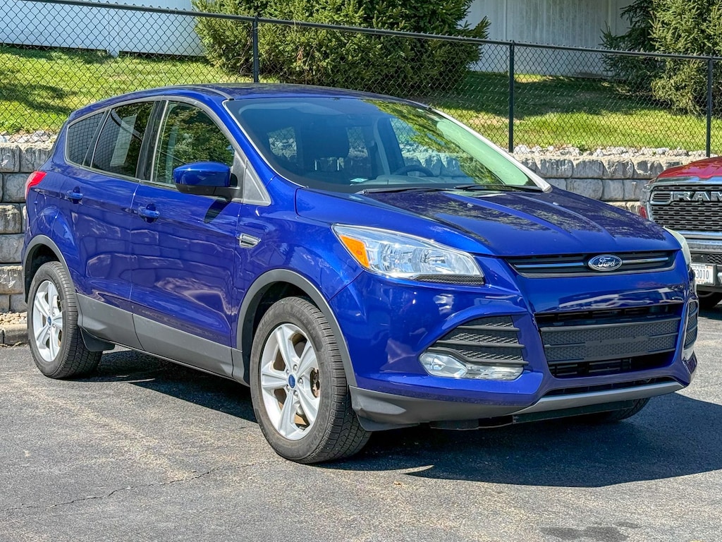 Used 2015 Ford Escape SE SUV