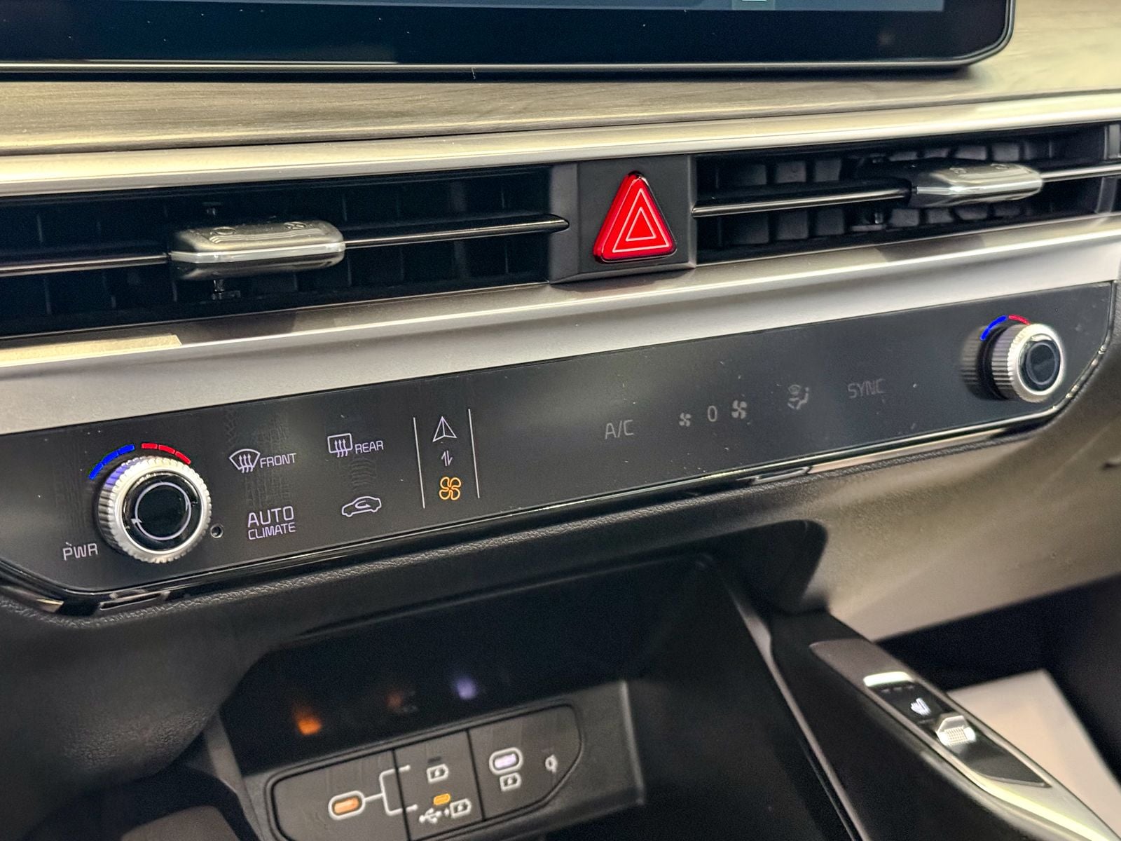 2026 Kia Sorento X-Line EX - Photo 20