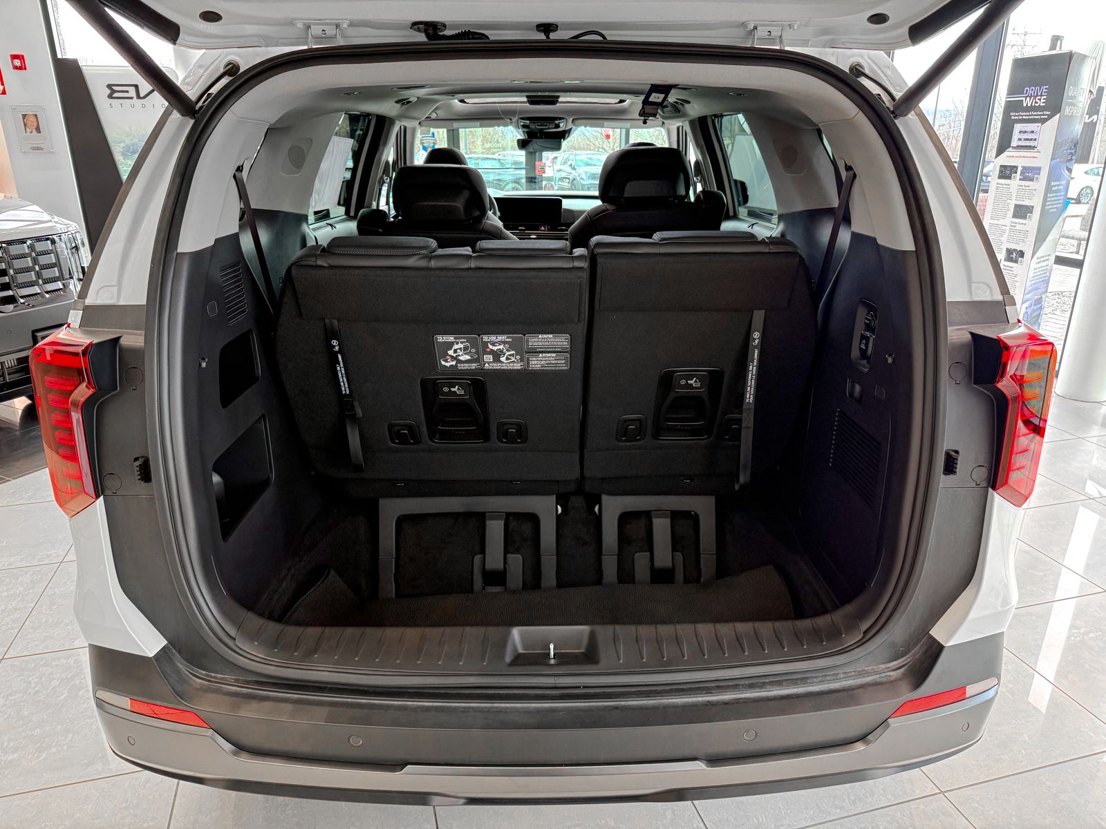 2026 Kia Carnival SX Prestige - Photo 41