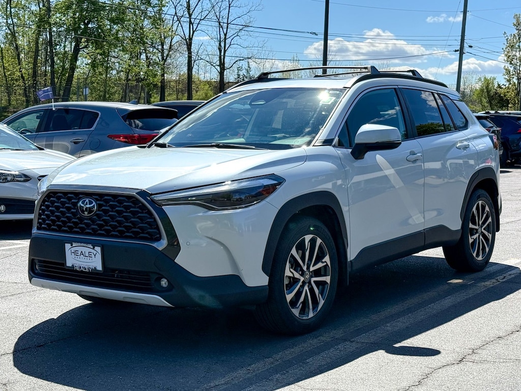 Used 2023 Toyota Corolla Cross XLE SUV
