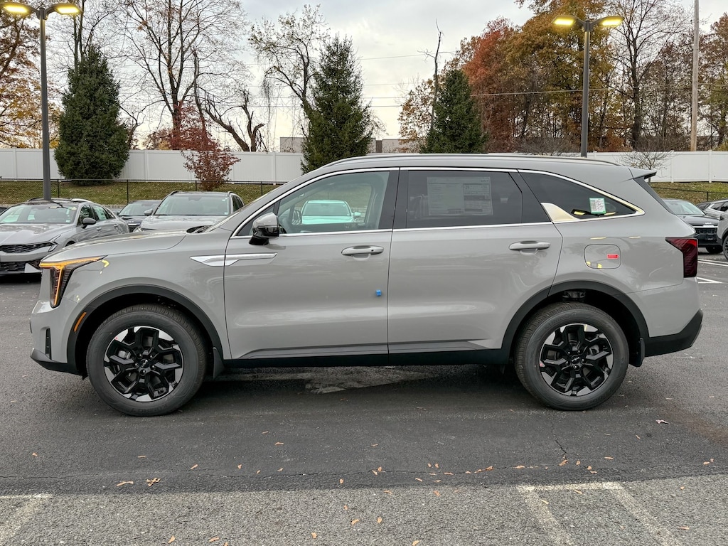 New 2026 Kia Sorento S SUV