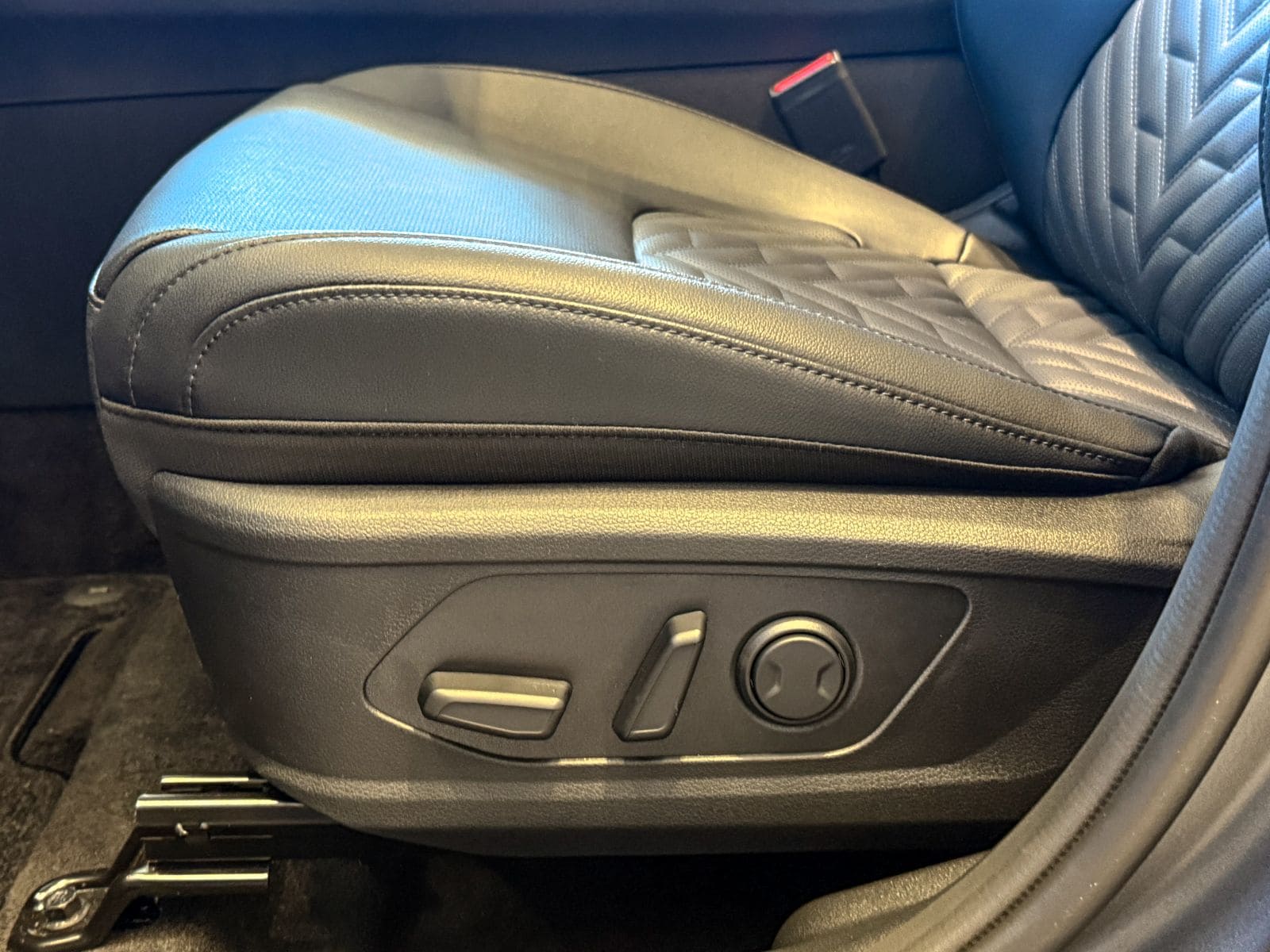 2026 Kia Sportage X-Line Hybrid - Photo 17