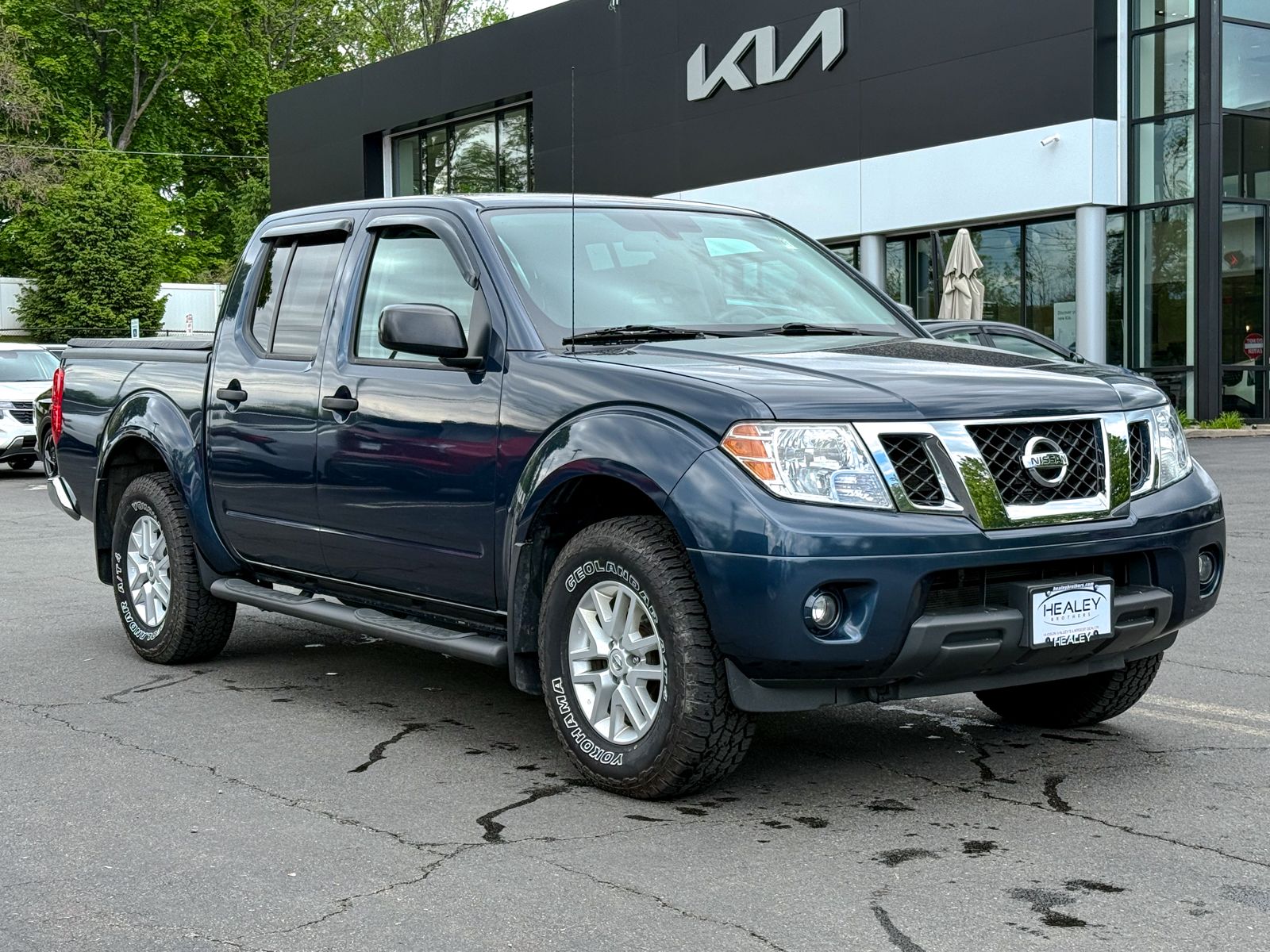 2021 Nissan Frontier SV Crew Cab 4X4 SWB's photo